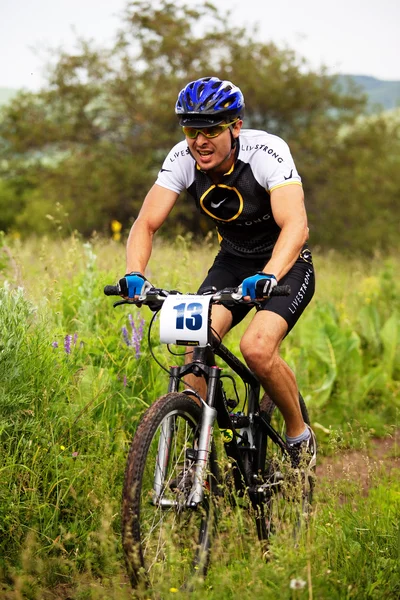 Yaz dağ bisikleti Yarışması — Stok fotoğraf