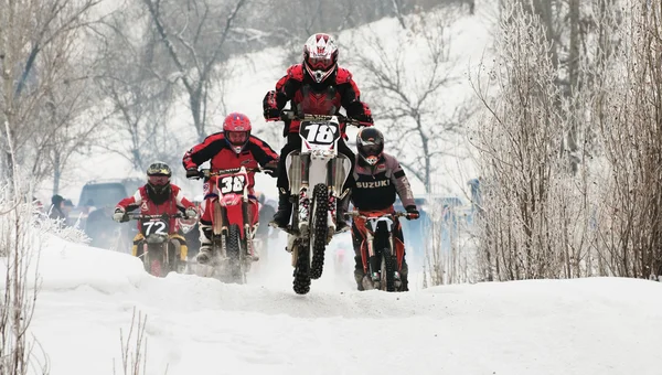 冬季摩托车越野赛 — 图库照片