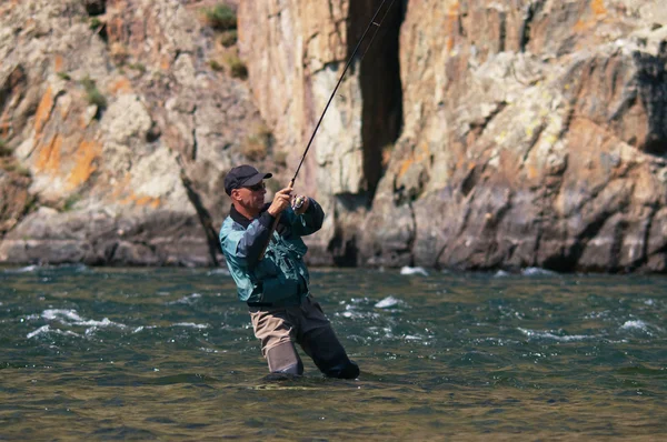 Pesca com mosca na Mongólia — Fotografia de Stock