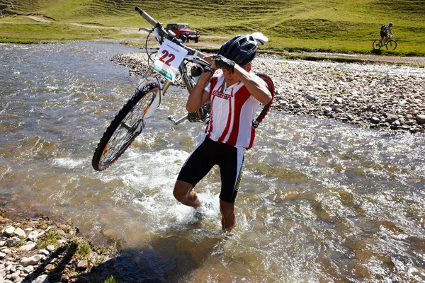 산악 자전거 모험 대회 — 스톡 사진