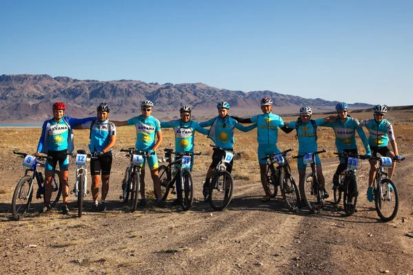 Mountain bike Team — Stock Photo, Image