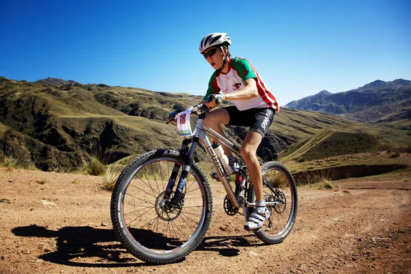 Aventura bicicleta de montaña competencia — Foto de Stock