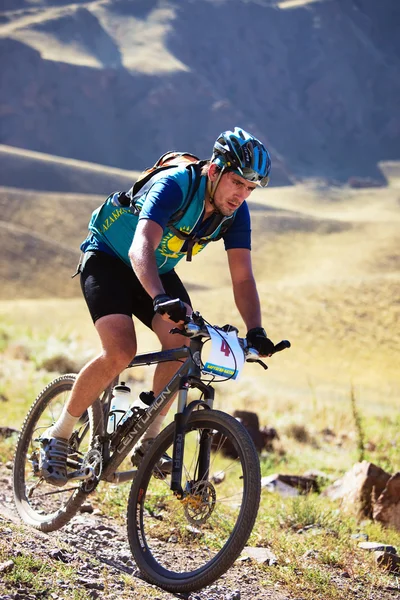 Abenteuer-Mountainbike-Wettbewerb — Stockfoto