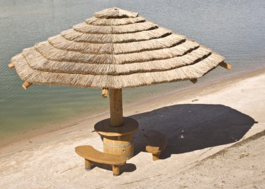 Palapa hut op strand