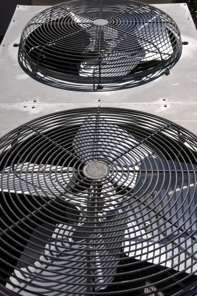 Kondenzátor-ventilátorok — Stock Fotó