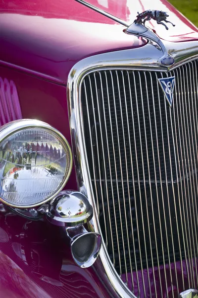Classic car with Gleaming Grille Work — Stock Photo, Image