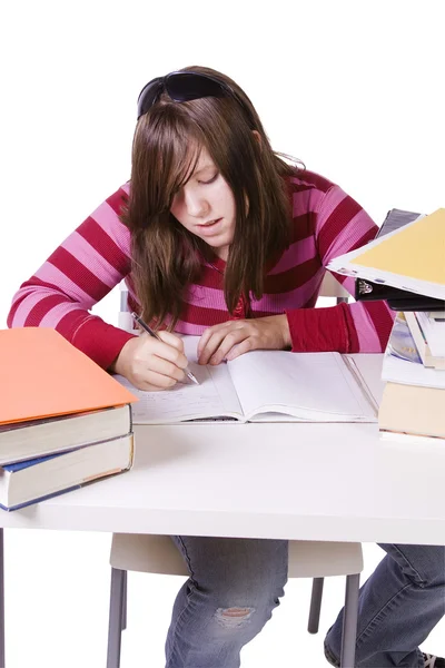 Giovane studente che studia per esami — Foto Stock