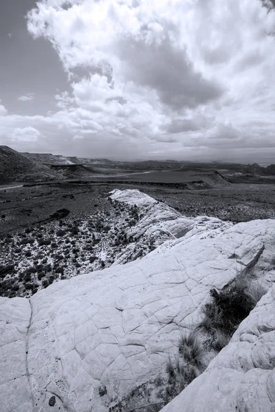 Κοιτάζοντας προς τα κάτω το ψαμμίτες στο χιόνι φαράγγι - Γιούτα — Φωτογραφία Αρχείου