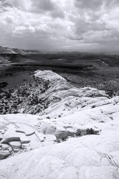 Дивлячись вниз пісковики в до снігу Каньйон — стокове фото
