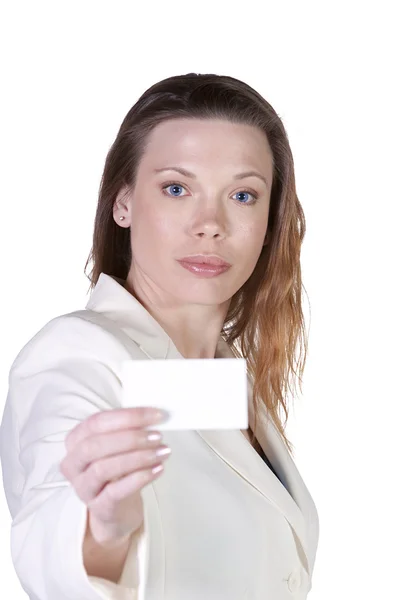 Affärskvinna som innehar ett tomt visitkort — Stockfoto