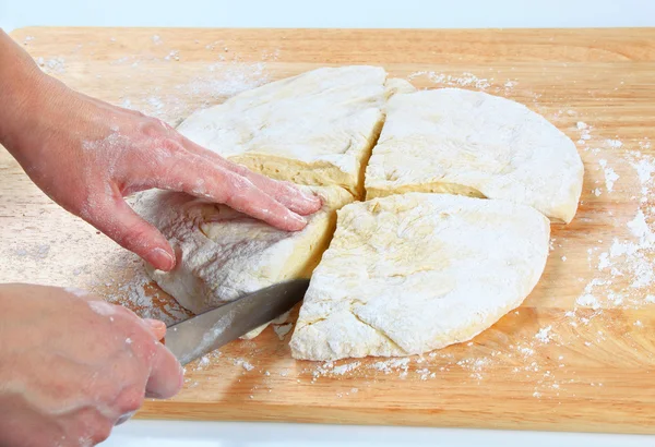 Making pizza dough — Stock Photo, Image