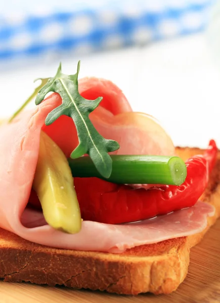 Toast with ham and pickles — Stock Photo, Image