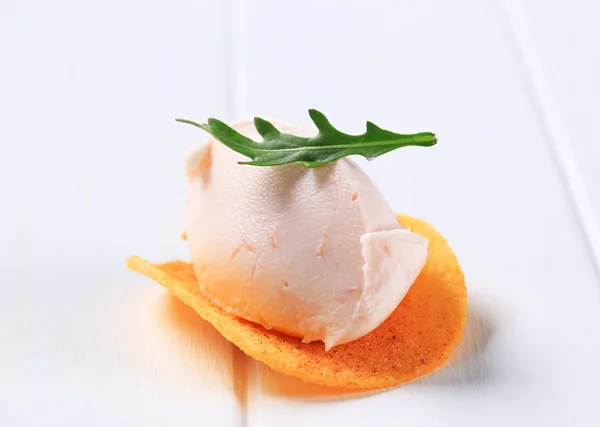 stock image Ham or salmon mousse on crisp