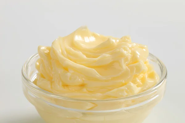 碗的黄油 — 图库照片