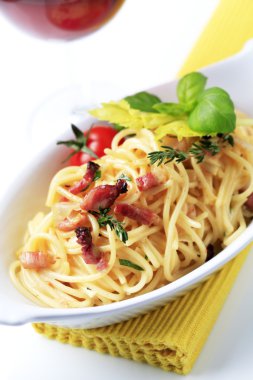 alla carbonara makarnası