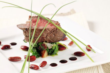 Roast beef and spinach clipart