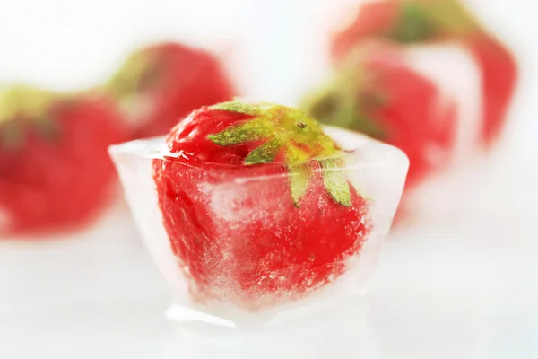 Frozen strawberries — Stock Photo, Image