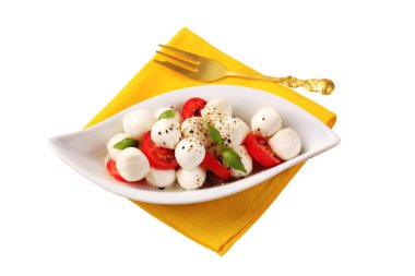 Caprese salatası