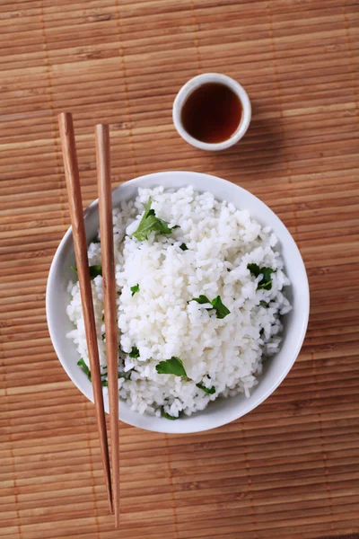 Kom van witte rijst — Stockfoto