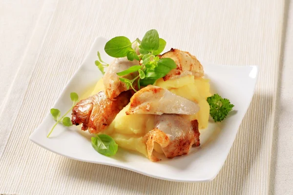 닭고기와 으깬된 감자 — 스톡 사진