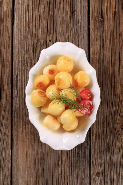 Bowl of potatoes — Stock Photo, Image