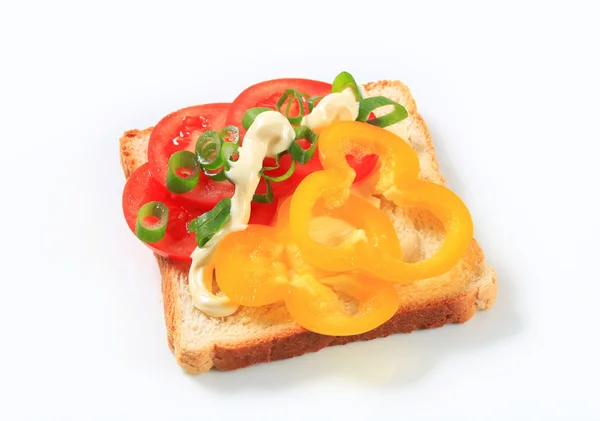 Gemüse-Sandwich mit offenem Gesicht — Stockfoto