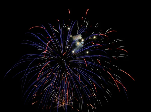 Fireworks uygulamasında kırmızı, beyaz ve mavi — Stok fotoğraf