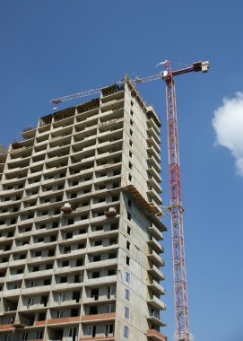 Crane, çok katlı binanın arka bina
