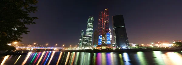 Πανόραμα του Κέντρου διεθνών επιχειρήσεων, τη νύχτα, Μόσχα, Ρωσία — Φωτογραφία Αρχείου