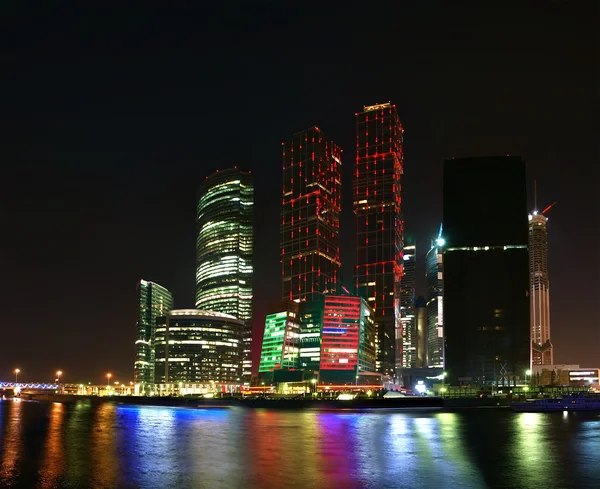 Panorama centrum międzynarodowego biznesu w nocy, Moskwa — Zdjęcie stockowe