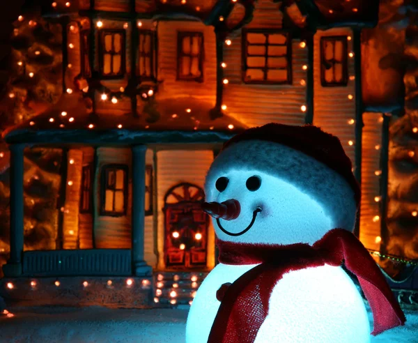 Ragyogott belül hóember. Karácsonyi dekoráció — Stock Fotó