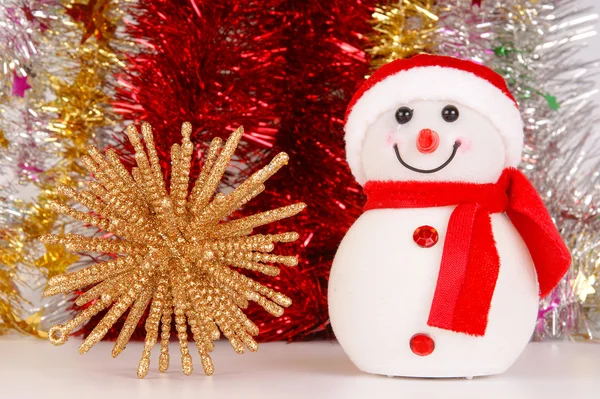 A brilhar de dentro do boneco de neve. Decoração de Natal — Fotografia de Stock