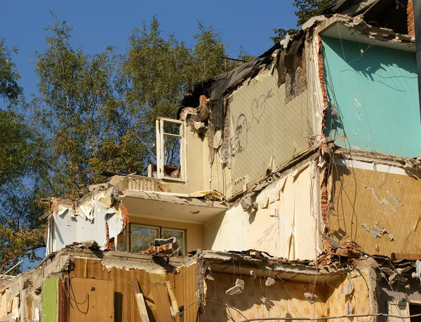 Destroyed the old house — Stock Photo, Image