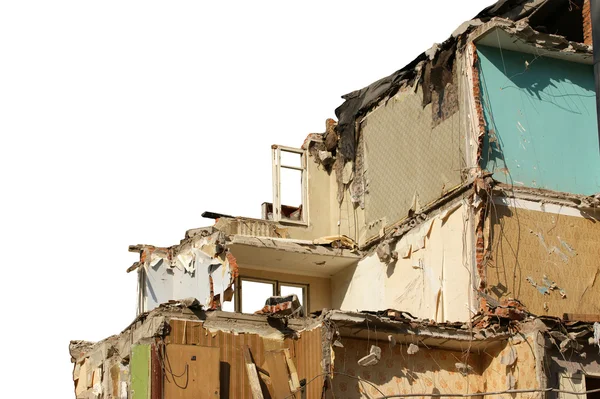Distrutto la vecchia casa. Isolato su sfondo bianco — Foto Stock