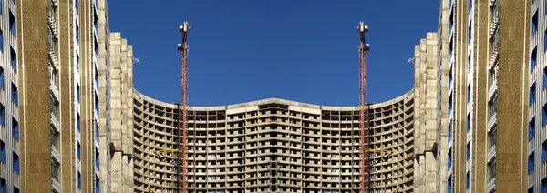 Crane, arka binanın inşaat yapı — Stok fotoğraf