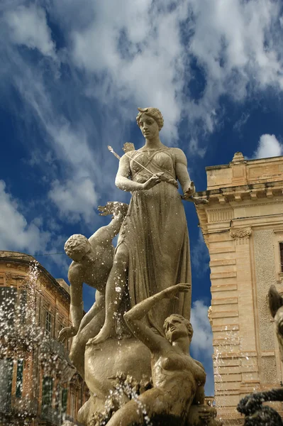 Fontana di Artemide. Siracusa, Sicilia, Italia — Foto Stock
