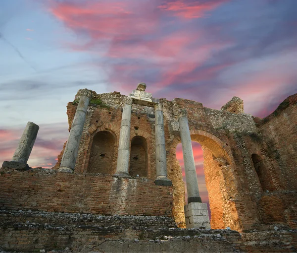 Antyczny teatr Taorminy, w południowych Włoszech — Zdjęcie stockowe