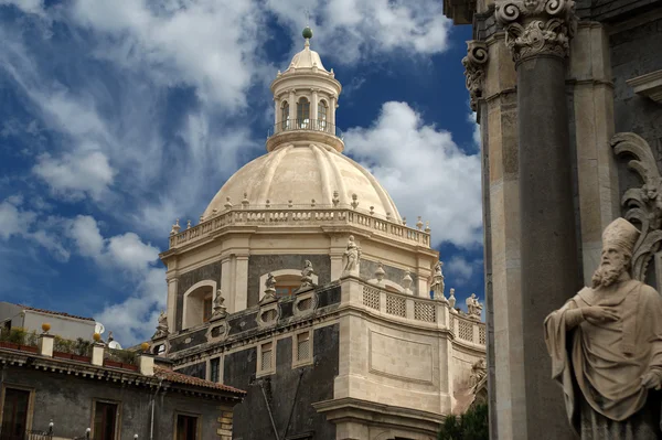 Καθολική εκκλησία της Κατάνης. Σικελία, Νότια Ιταλία — Φωτογραφία Αρχείου