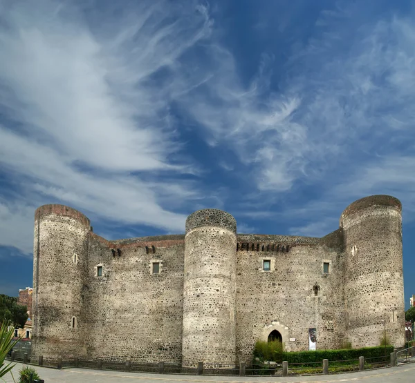 Castello ursino είναι ένα κάστρο στην Κατάνια, Σικελία, Νότια Ιταλία — Φωτογραφία Αρχείου