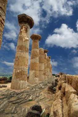 bir antik Yunan tapınağı, Herakles, agrigento, Sicilya kalır