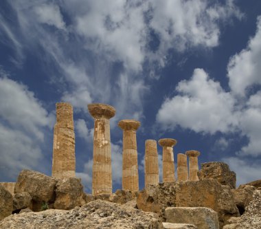 bir antik Yunan tapınağı, Herakles, agrigento, Sicilya kalır