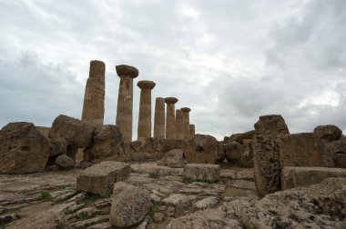 bir antik Yunan tapınağı, Herakles, agrigento, Sicilya kalır