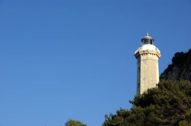 Sicilya Akdeniz kıyısındaki deniz feneri