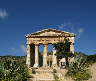 Segesta Sicilya tapınakta klasik Yunan (Dorik)