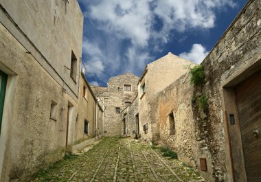 eski sokaklar eski İtalyan tarzı. Erice, Sicilya, İtalya