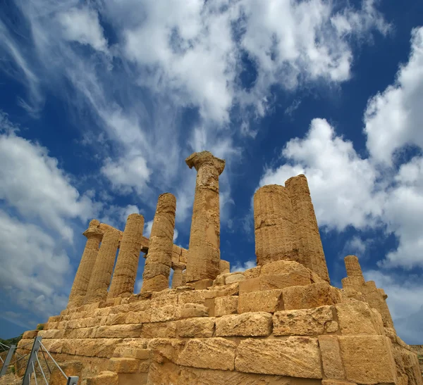 Древнегреческий храм Юноны, Агридженто, Сицилия — стоковое фото
