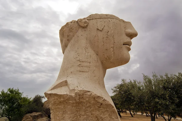 stock image The statue in the archeological area of Agrigento, Sicily, Italy