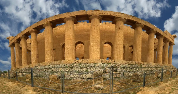 Panorama concordia, agrigento, Sicilya'deki antik Yunan tapınağı — Stok fotoğraf