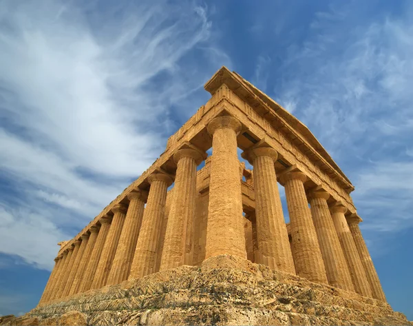 Starověký řecký chrám concordia, agrigento, Sicílie — Stock fotografie