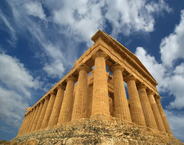 Oude Griekse tempel van concordia, agrigento, Sicilië — Stockfoto
